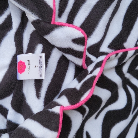 Girls pajamas - Picture 2 of 4